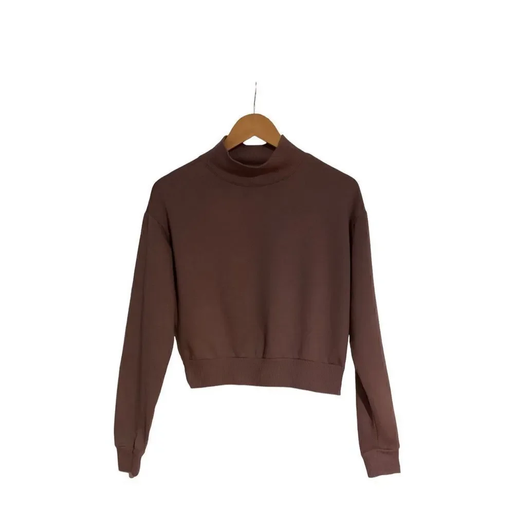 Cropped Sweatshirt Size Small - Picture 2 of 7